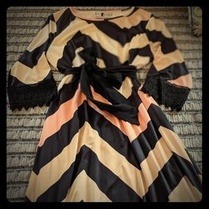 🍃Dainty Jewell's Chevron Dress🍃